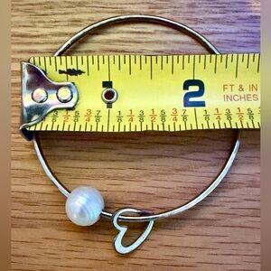 2 Hawai’i an Silver Tone Pearl  Bracelets with Heart Charm